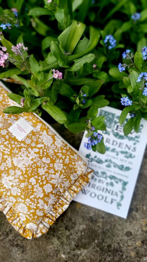 Emily belle mostaza 2